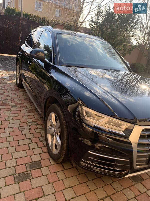 Внедорожник / Кроссовер Audi Q5 2017 в Ужгороде фото 4 Внедорожник / Кроссовер Audi Q5 2017 в Ужгороде