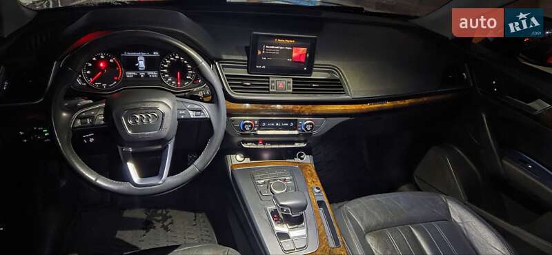 Внедорожник / Кроссовер Audi Q5 2018 в Днепре