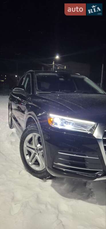 Внедорожник / Кроссовер Audi Q5 2018 в Днепре