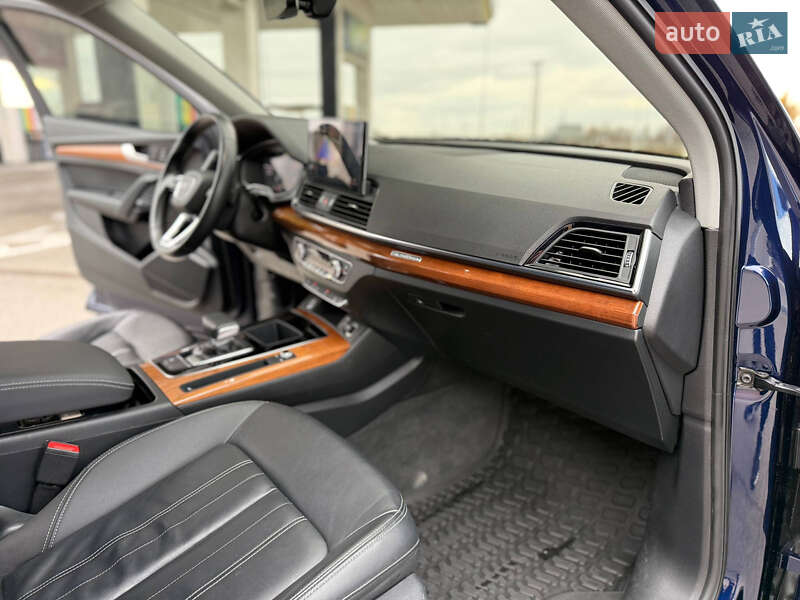 Внедорожник / Кроссовер Audi Q5 2020 в Днепре