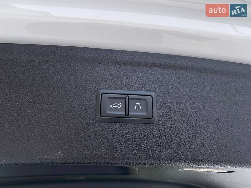 Внедорожник / Кроссовер Audi Q5 2018 в Львове