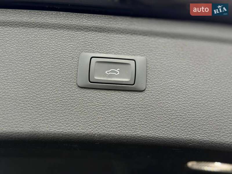 Внедорожник / Кроссовер Audi Q5 2017 в Ровно