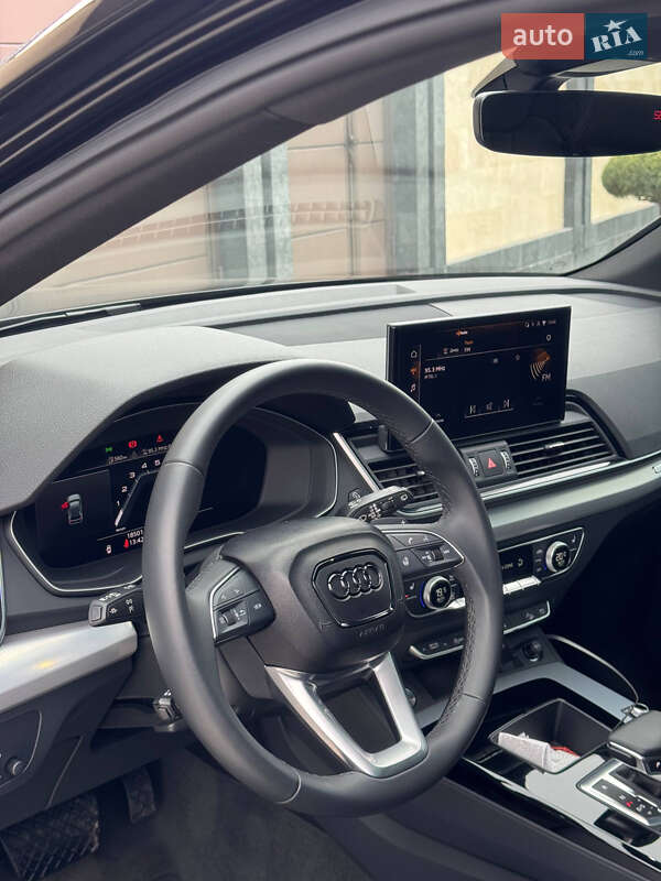 Внедорожник / Кроссовер Audi Q5 2024 в Одессе