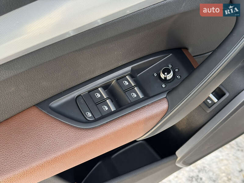 Внедорожник / Кроссовер Audi Q5 2018 в Киеве