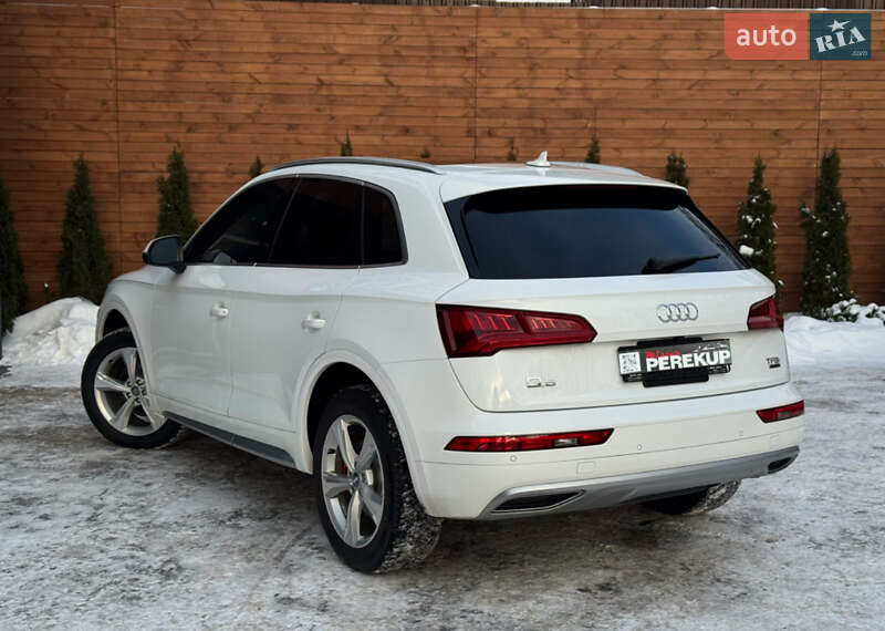 Внедорожник / Кроссовер Audi Q5 2018 в Киеве