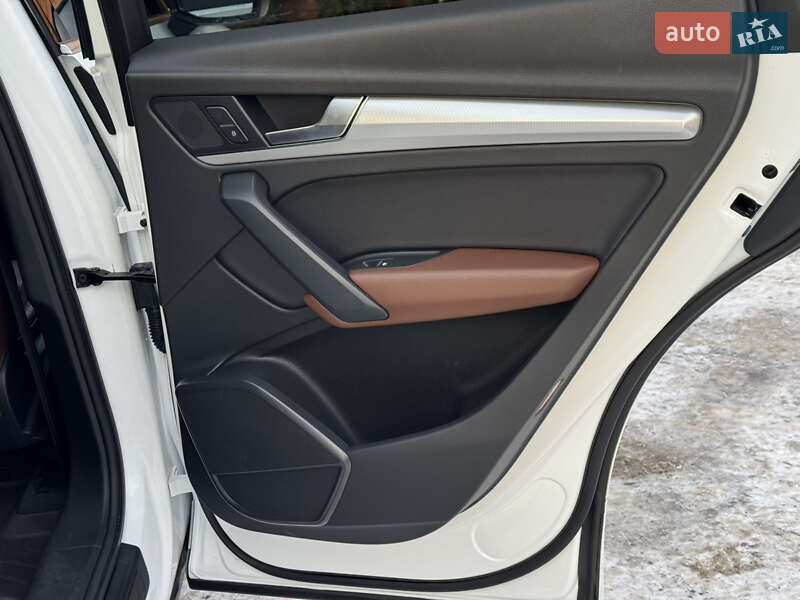 Внедорожник / Кроссовер Audi Q5 2018 в Киеве