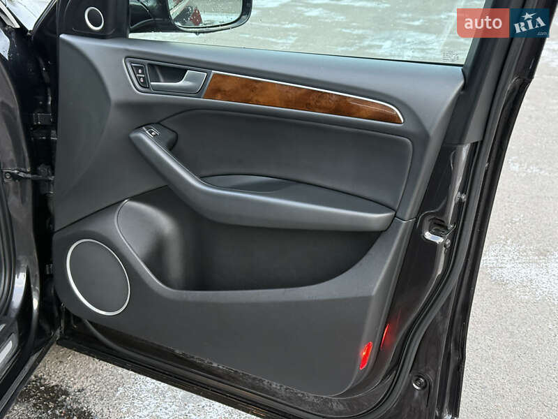 Внедорожник / Кроссовер Audi Q5 2015 в Полтаве