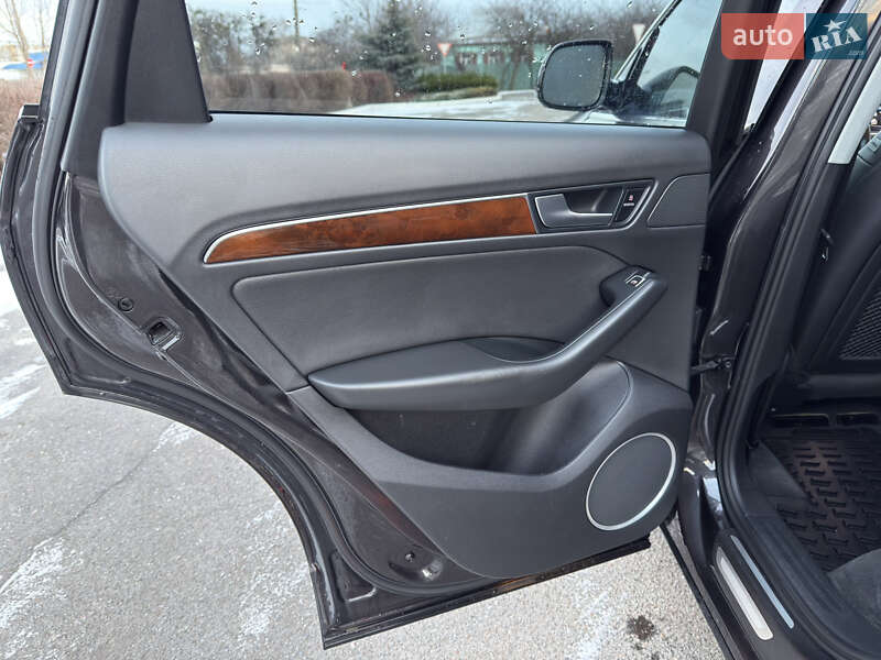 Внедорожник / Кроссовер Audi Q5 2015 в Полтаве