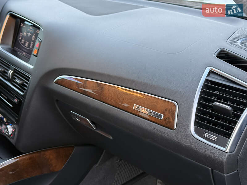 Внедорожник / Кроссовер Audi Q5 2015 в Полтаве