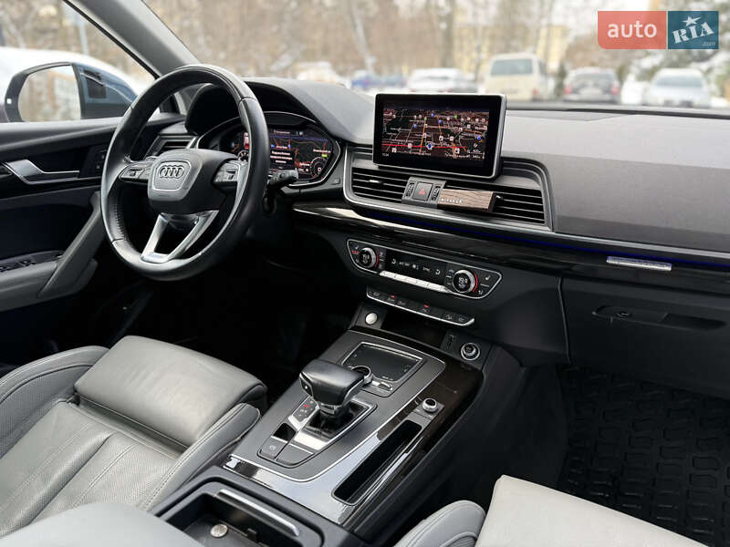 Внедорожник / Кроссовер Audi Q5 2018 в Львове