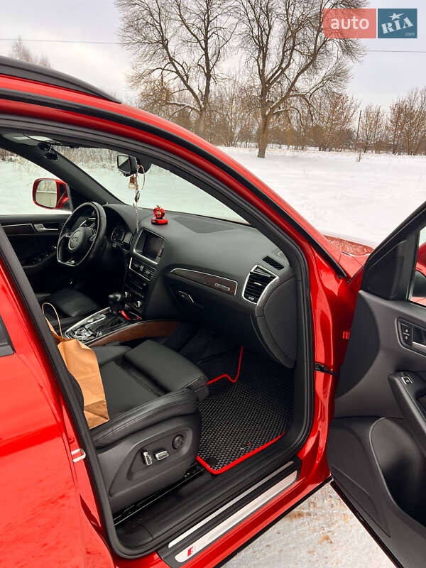 Внедорожник / Кроссовер Audi Q5 2014 в Костополе