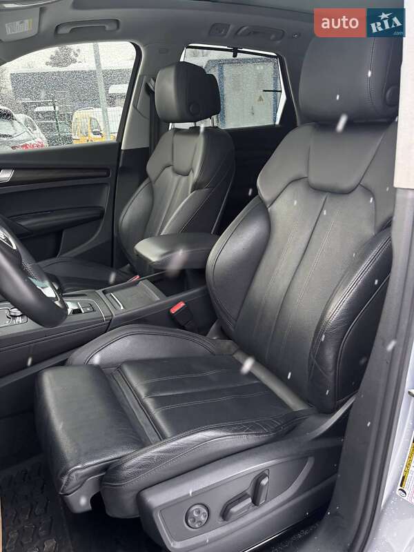 Внедорожник / Кроссовер Audi Q5 2018 в Стрые