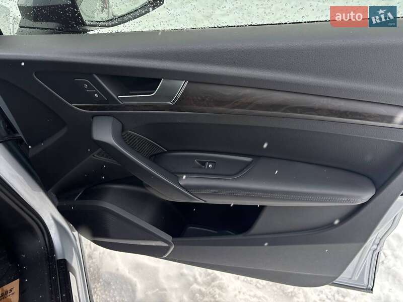 Внедорожник / Кроссовер Audi Q5 2018 в Стрые