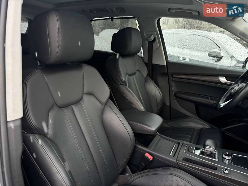 Внедорожник / Кроссовер Audi Q5 2018 в Стрые
