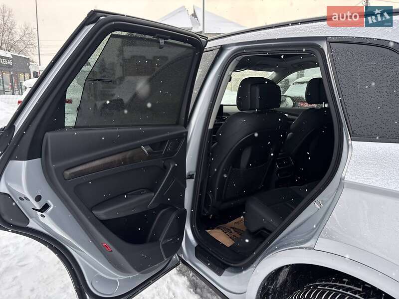 Внедорожник / Кроссовер Audi Q5 2018 в Стрые