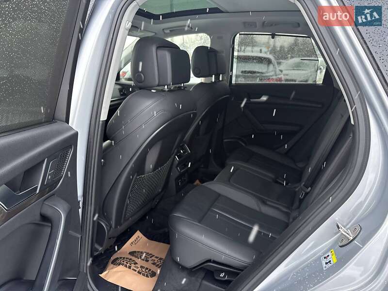 Внедорожник / Кроссовер Audi Q5 2018 в Стрые