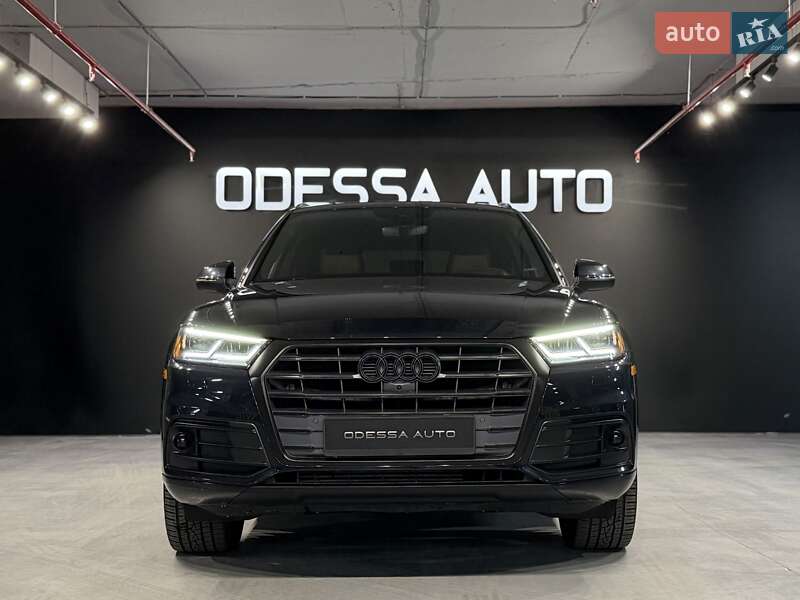 Внедорожник / Кроссовер Audi Q5 2018 в Одессе
