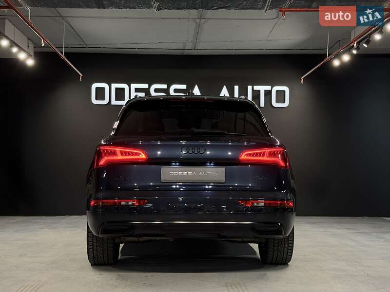Внедорожник / Кроссовер Audi Q5 2018 в Одессе