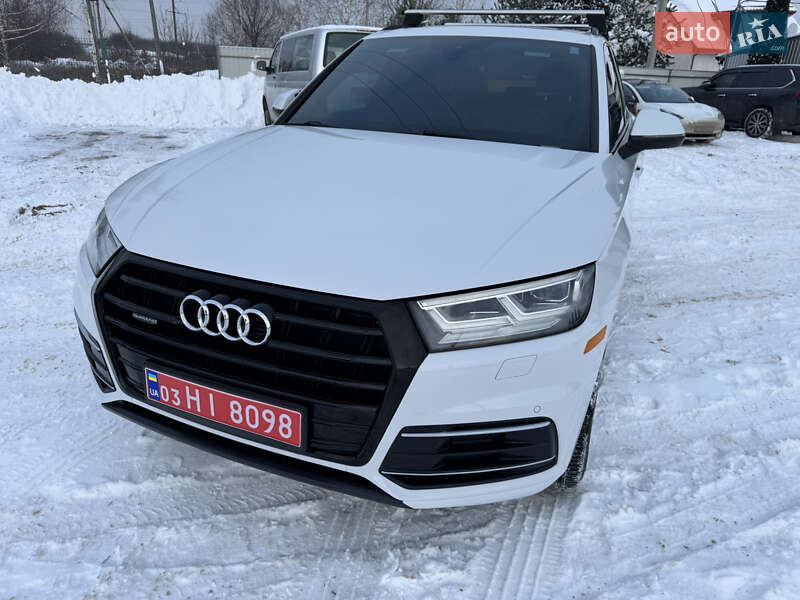 Внедорожник / Кроссовер Audi Q5 2019 в Луцке