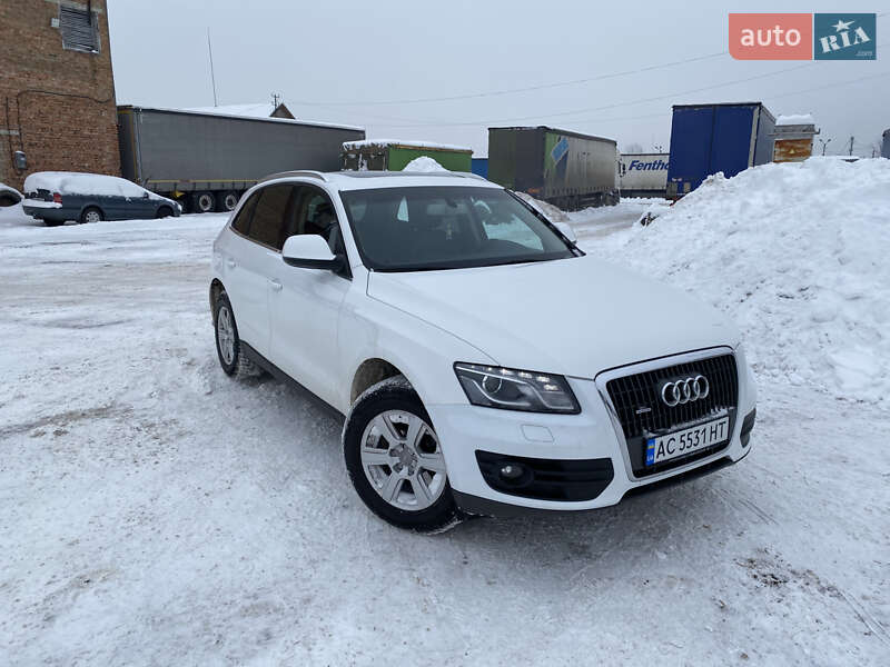 Внедорожник / Кроссовер Audi Q5 2011 в Луцке