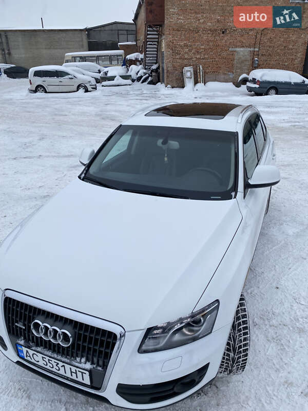 Внедорожник / Кроссовер Audi Q5 2011 в Луцке