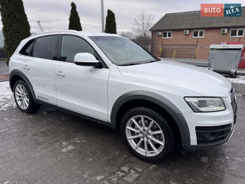 Внедорожник / Кроссовер Audi Q5 2016 в Виннице