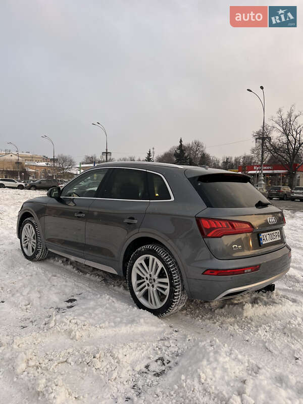 Внедорожник / Кроссовер Audi Q5 2017 в Дергачах