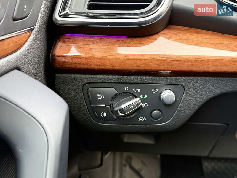 Внедорожник / Кроссовер Audi Q5 2021 в Луцке