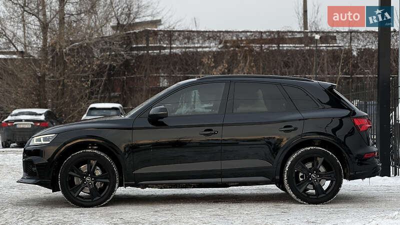 Внедорожник / Кроссовер Audi Q5 2019 в Киеве