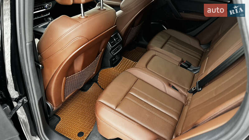 Внедорожник / Кроссовер Audi Q5 2019 в Киеве