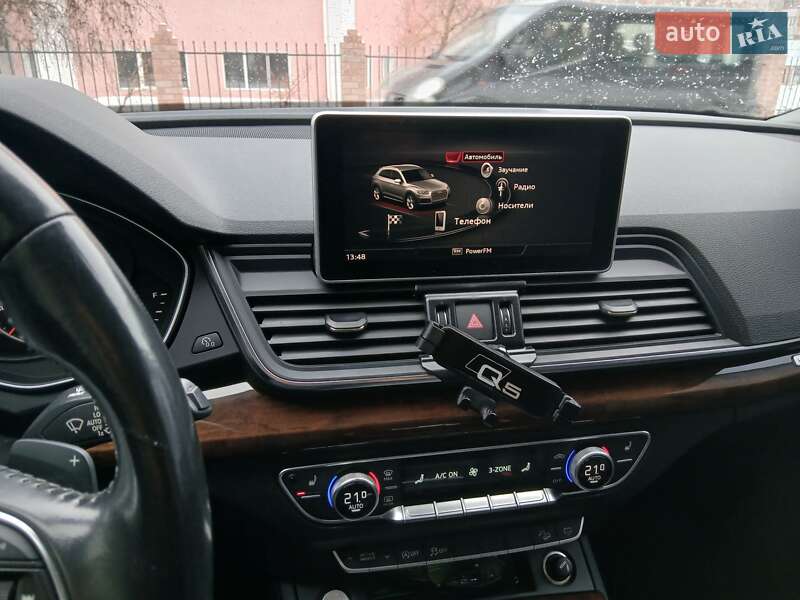 Позашляховик / Кросовер Audi Q5 2016 в Кам'янському