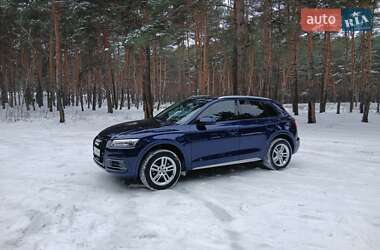 Позашляховик / Кросовер Audi Q5 2016 в Кам'янському