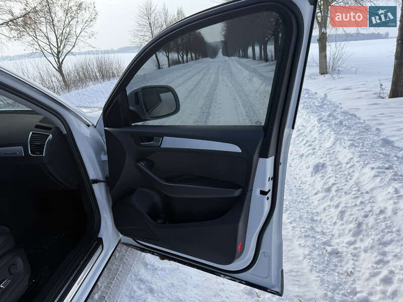 Внедорожник / Кроссовер Audi Q5 2013 в Ровно