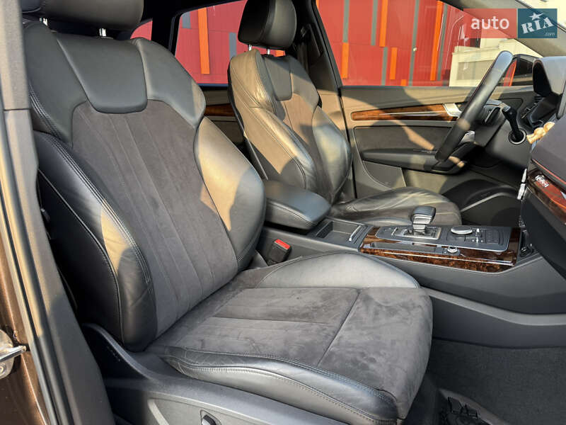 Внедорожник / Кроссовер Audi Q5 2017 в Киеве