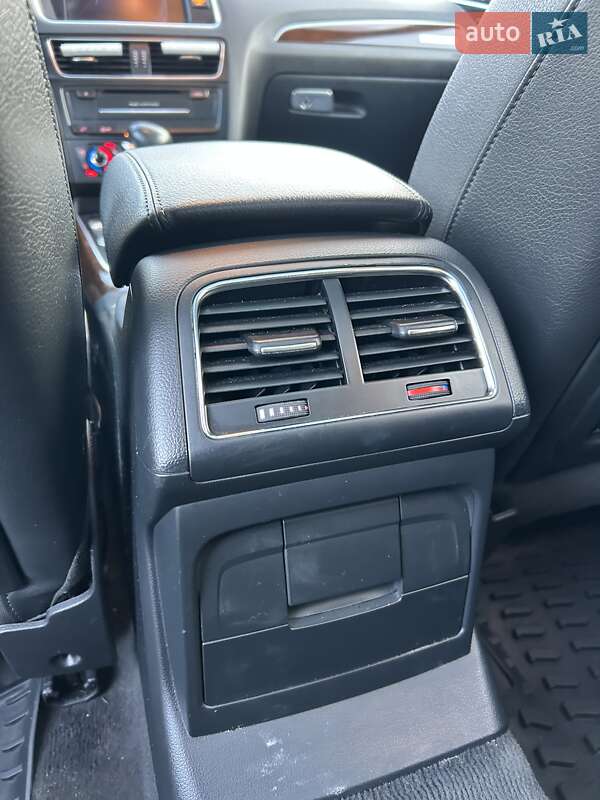 Внедорожник / Кроссовер Audi Q5 2011 в Сумах