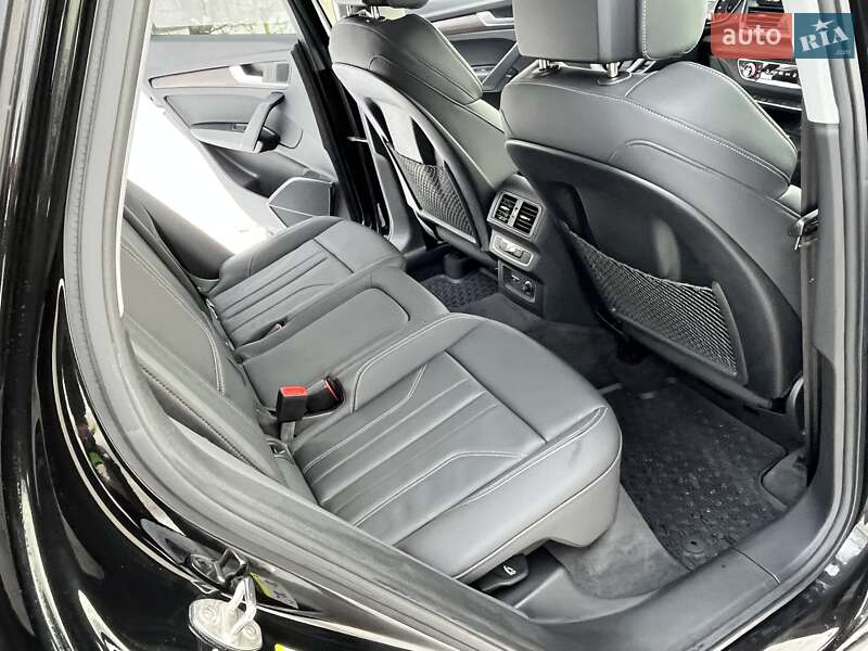 Внедорожник / Кроссовер Audi Q5 2023 в Киеве