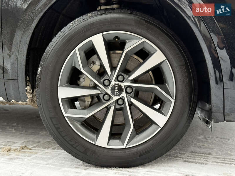 Внедорожник / Кроссовер Audi Q5 2020 в Ивано-Франковске