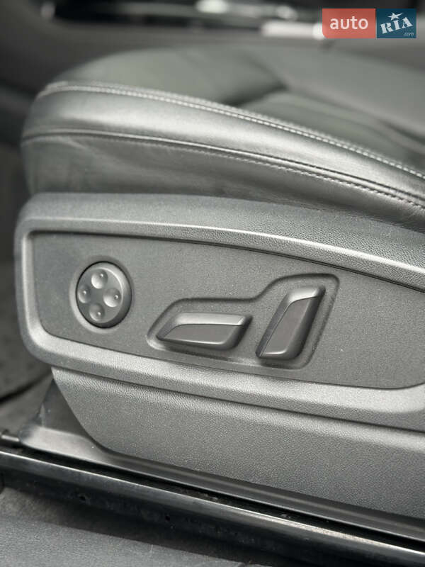 Внедорожник / Кроссовер Audi Q5 2020 в Ивано-Франковске