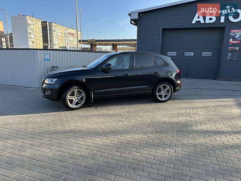 Внедорожник / Кроссовер Audi Q5 2014 в Александрие