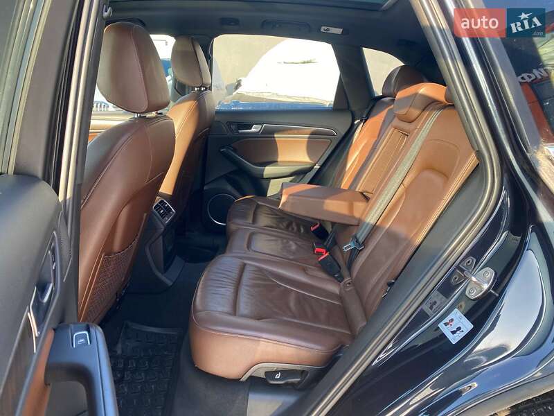 Внедорожник / Кроссовер Audi Q5 2015 в Львове