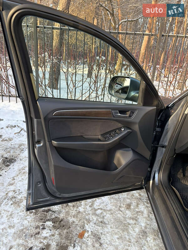 Позашляховик / Кросовер Audi Q5 2014 в Києві