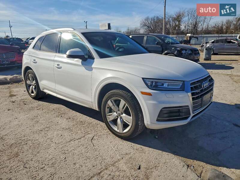 Внедорожник / Кроссовер Audi Q5 2018 в Ивано-Франковске