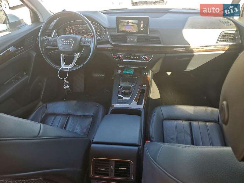 Внедорожник / Кроссовер Audi Q5 2018 в Ивано-Франковске