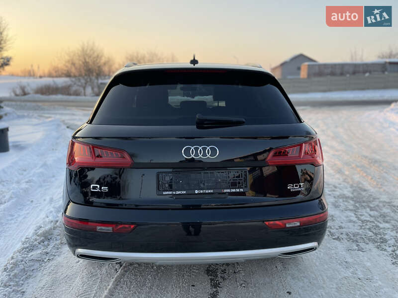 Внедорожник / Кроссовер Audi Q5 2018 в Луцке