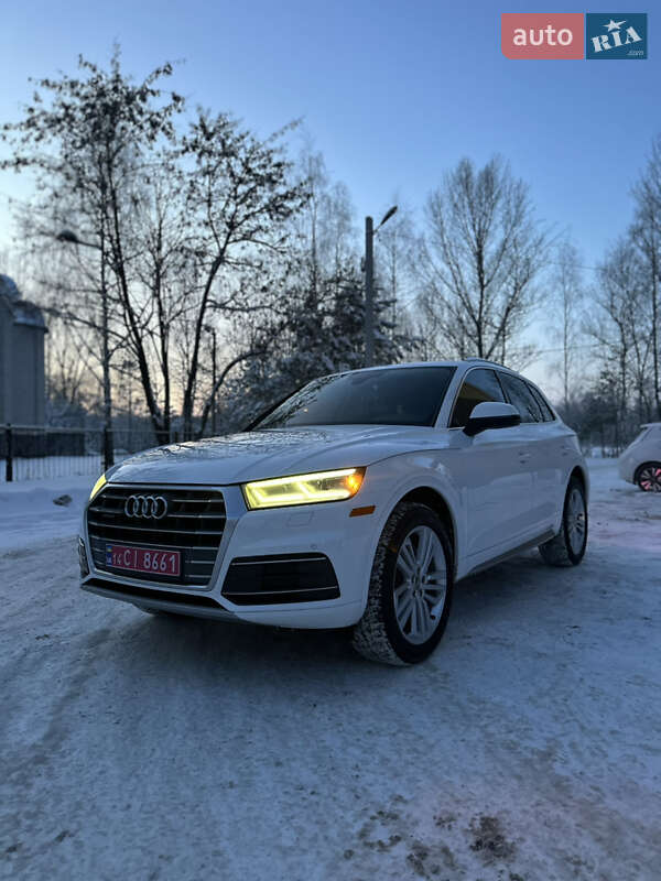 Внедорожник / Кроссовер Audi Q5 2018 в Чернигове