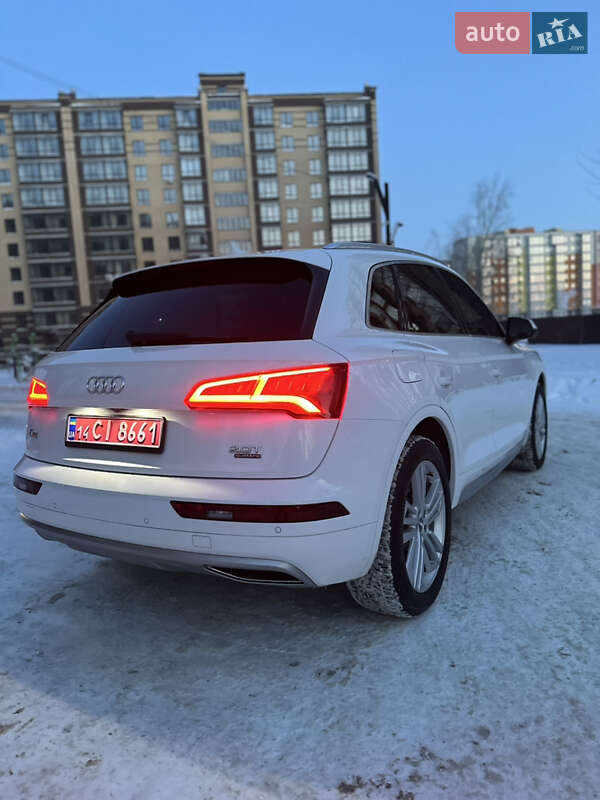 Внедорожник / Кроссовер Audi Q5 2018 в Чернигове