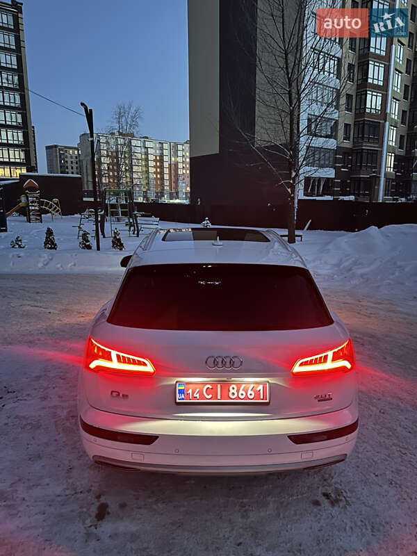Внедорожник / Кроссовер Audi Q5 2018 в Чернигове