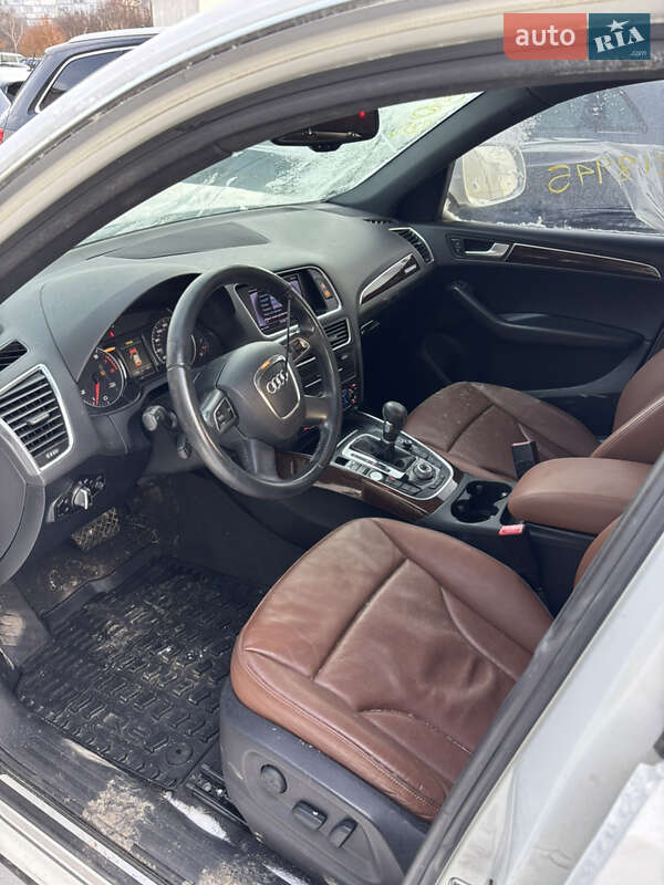 Внедорожник / Кроссовер Audi Q5 2011 в Черкассах