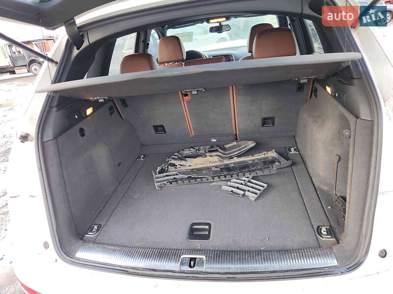 Внедорожник / Кроссовер Audi Q5 2011 в Черкассах