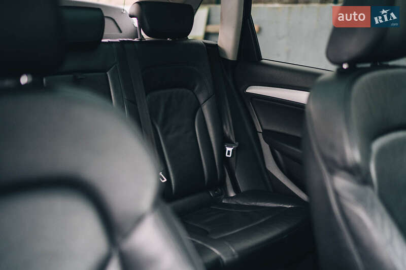 Внедорожник / Кроссовер Audi Q5 2012 в Луцке